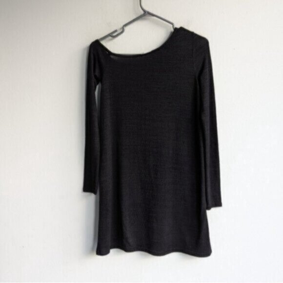 Aritzia Wilfred off the shoulder Brinkley Dress - black - Picture 4 of 5
